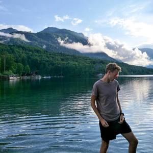 Meet your Posher, Eric